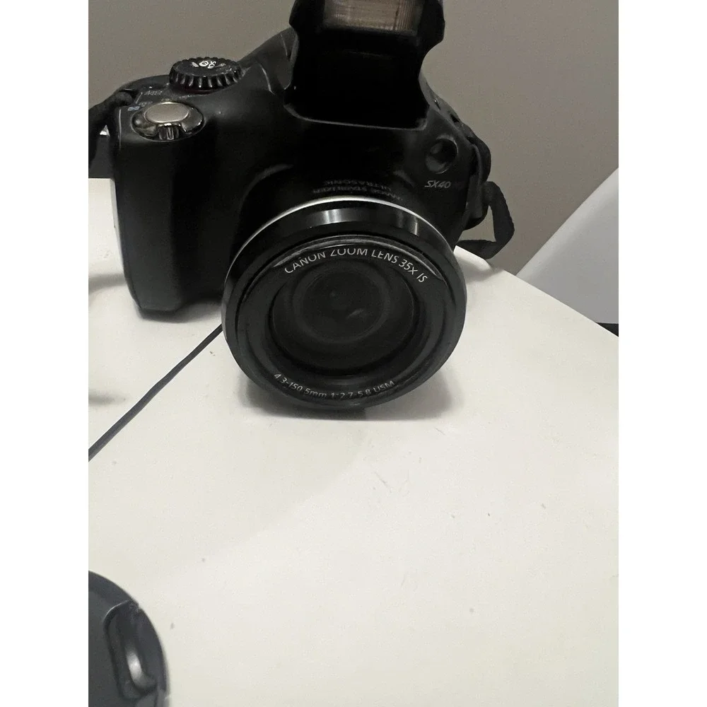 Canon PowerShot SX40 HS Black 35x Optical Zoom 12.1 MP Bridge Digital Camera